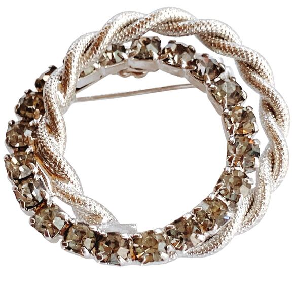 Vintage 1960s Brooch Smoky Rhinestones Mid Century Silver Tone Circle EUC - Picture 1 of 9